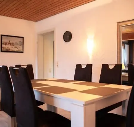 Haus Am Rotkreuzweg Mit Pool Фельдберг